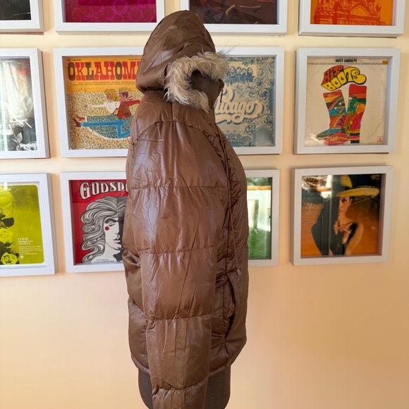 Y2K Brown Puffer Jacket with Faux Fur hood - Picture 3 of 13
